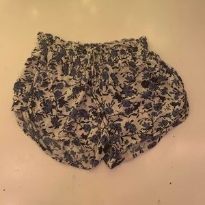 American Eagle Floral Soft Short